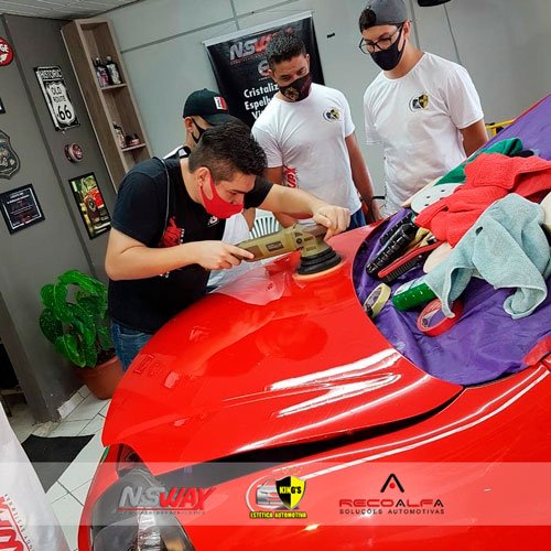 Curso com a King's Estética Automotiva | Polimento e Higienização | Atendimento Especializado